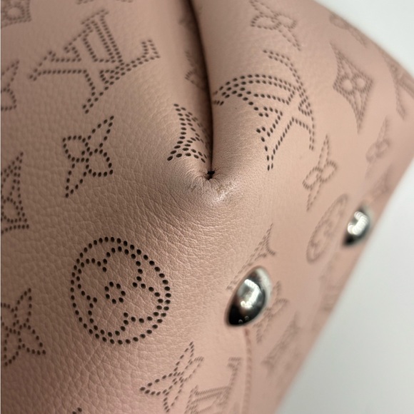 Pink Louis Vuitton Mahina Bella Bag - Picture 7 of 12